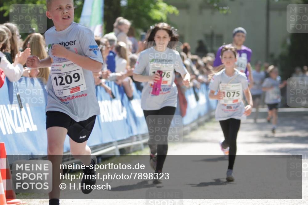17.05.2025 - Störlauf H.Heesch http://msf.ph/oto/7898323 17.05.2025 14:43:49 Ziel 2025, 1209, 76, 1075 meine-sportfotos.de