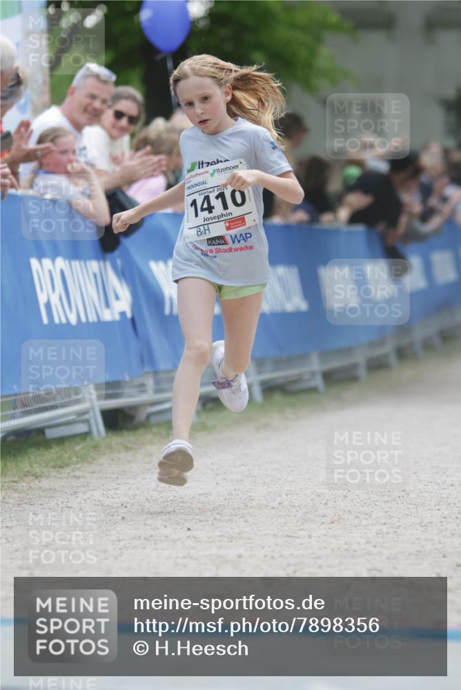 17.05.2025 - Störlauf H.Heesch http://msf.ph/oto/7898356 17.05.2025 14:57:37 Ziel 2025, 1410 meine-sportfotos.de