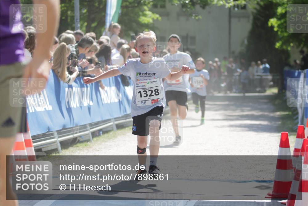 17.05.2025 - Störlauf H.Heesch http://msf.ph/oto/7898361 17.05.2025 14:43:54 Ziel 2025, 1328 meine-sportfotos.de