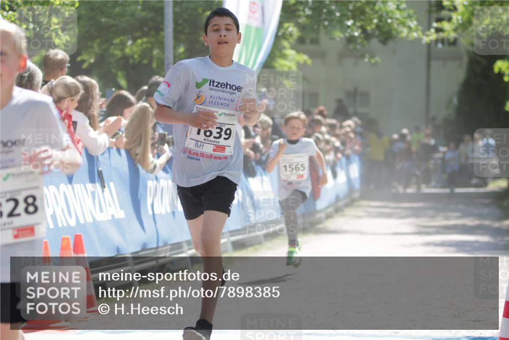 17.05.2025 - Störlauf H.Heesch http://msf.ph/oto/7898385 17.05.2025 14:43:56 Ziel 2025, 1639, 28, 1565 meine-sportfotos.de