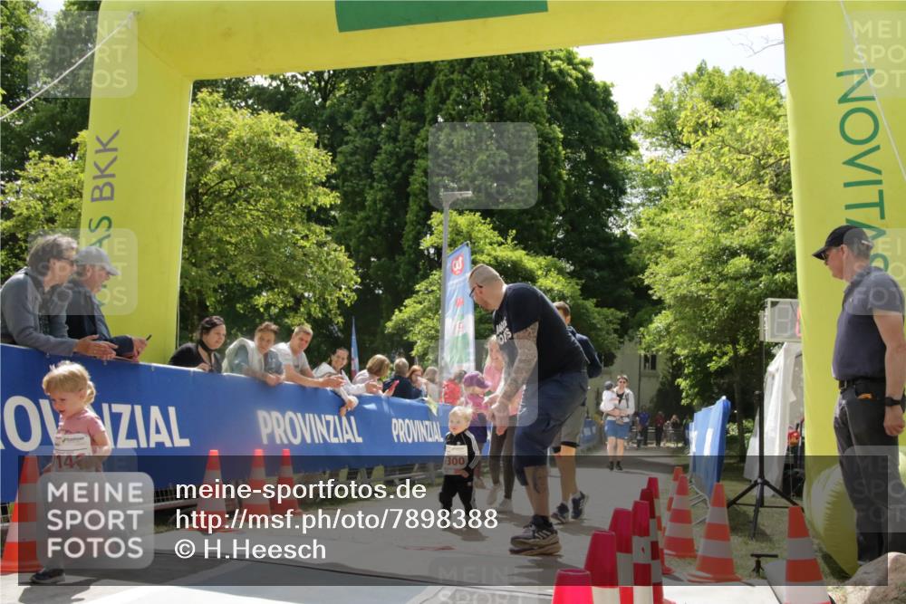 17.05.2025 - Störlauf H.Heesch http://msf.ph/oto/7898388 17.05.2025 13:05:53 Ziel 14, 300 meine-sportfotos.de