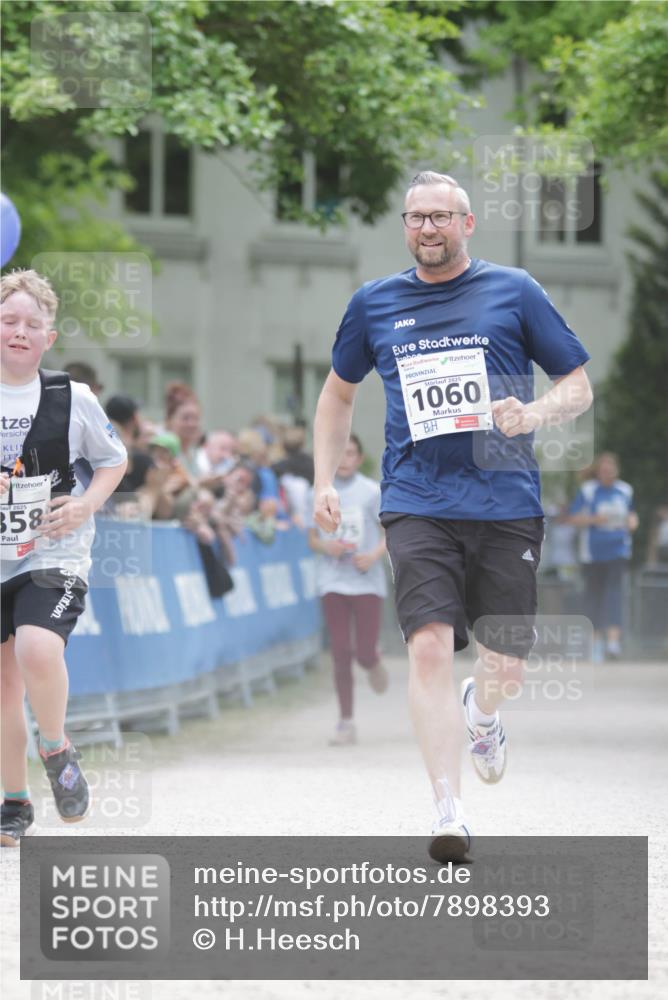 17.05.2025 - Störlauf H.Heesch http://msf.ph/oto/7898393 17.05.2025 14:57:42 Ziel 2025, 1060, 2025, 358 meine-sportfotos.de