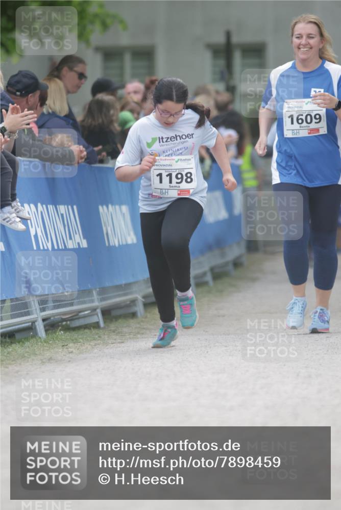 17.05.2025 - Störlauf H.Heesch http://msf.ph/oto/7898459 17.05.2025 14:57:52 Ziel 2025, 1198, 2025, 1609 meine-sportfotos.de