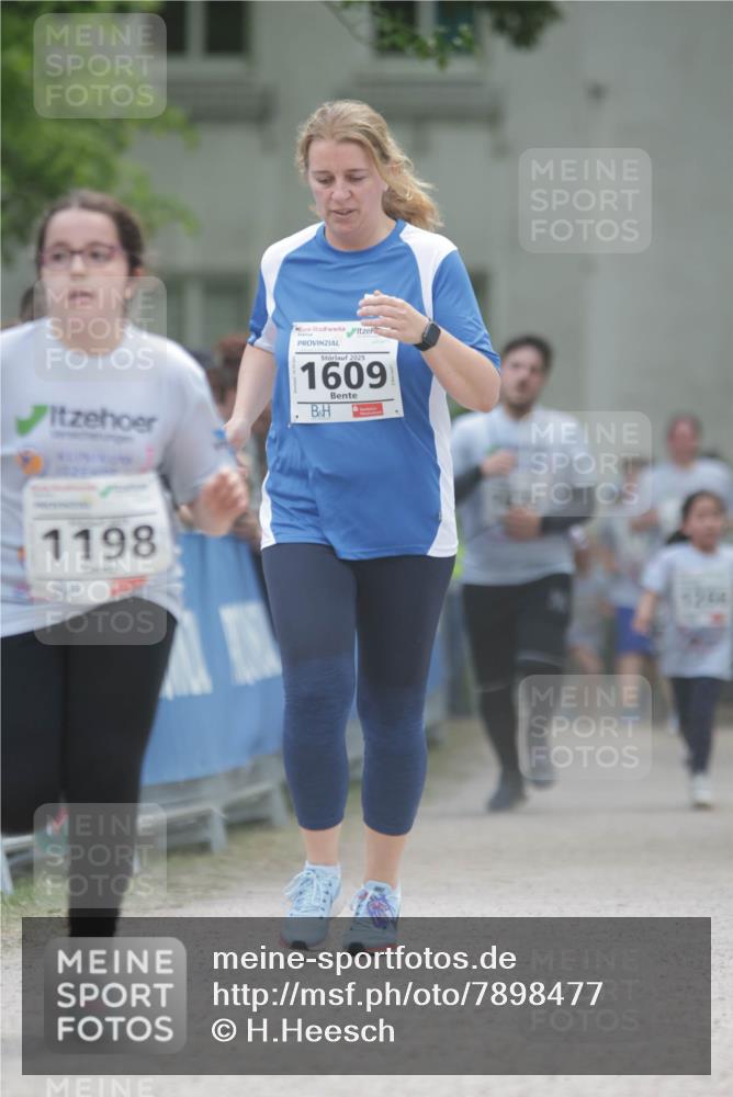 17.05.2025 - Störlauf H.Heesch http://msf.ph/oto/7898477 17.05.2025 14:57:53 Ziel 2025, 1609, 1198 meine-sportfotos.de