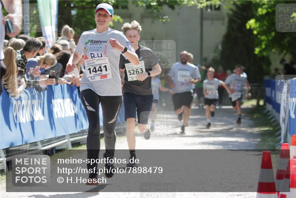 17.05.2025 - Störlauf H.Heesch http://msf.ph/oto/7898479 17.05.2025 14:44:17 Ziel 2025, 1441, 5263 meine-sportfotos.de