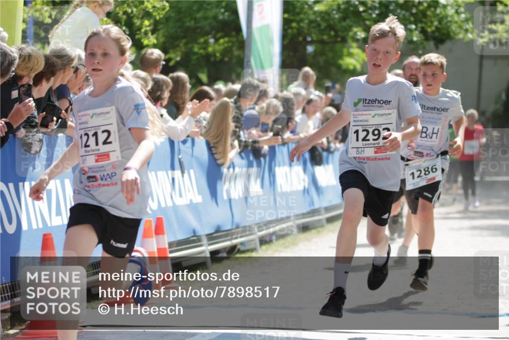 17.05.2025 - Störlauf H.Heesch http://msf.ph/oto/7898517 17.05.2025 14:44:21 Ziel 0, 1212, 22, 2025, 1293, 1286 meine-sportfotos.de