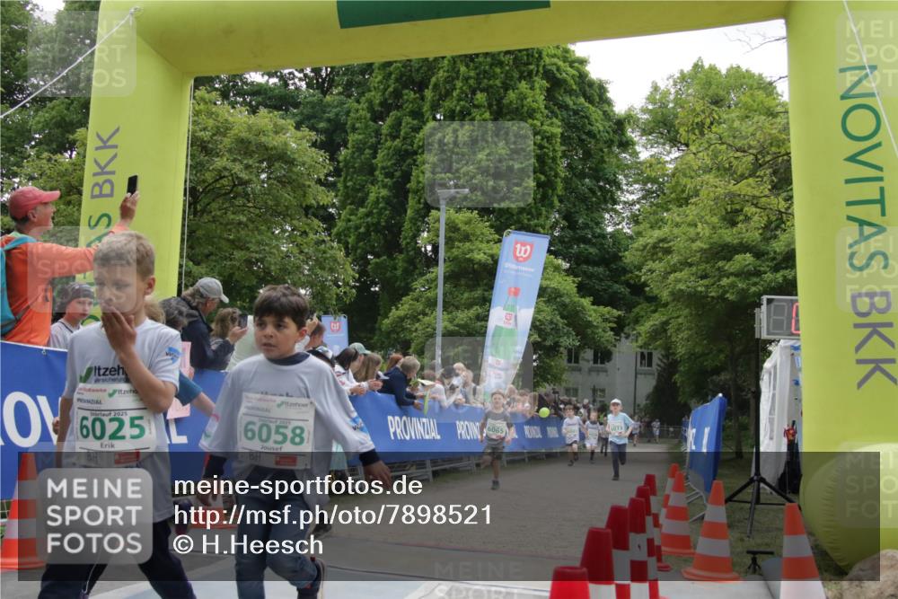 17.05.2025 - Störlauf H.Heesch http://msf.ph/oto/7898521 17.05.2025 13:16:42 Ziel 30, 3, 6025, 6058 meine-sportfotos.de