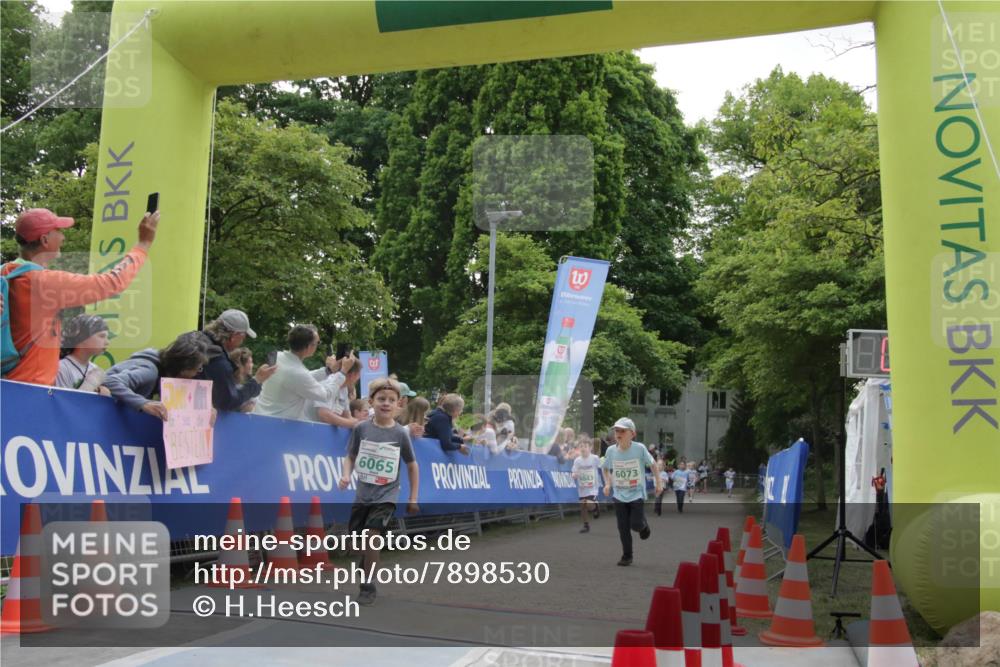 17.05.2025 - Störlauf H.Heesch http://msf.ph/oto/7898530 17.05.2025 13:16:44 Ziel 13, 6065, 6073 meine-sportfotos.de