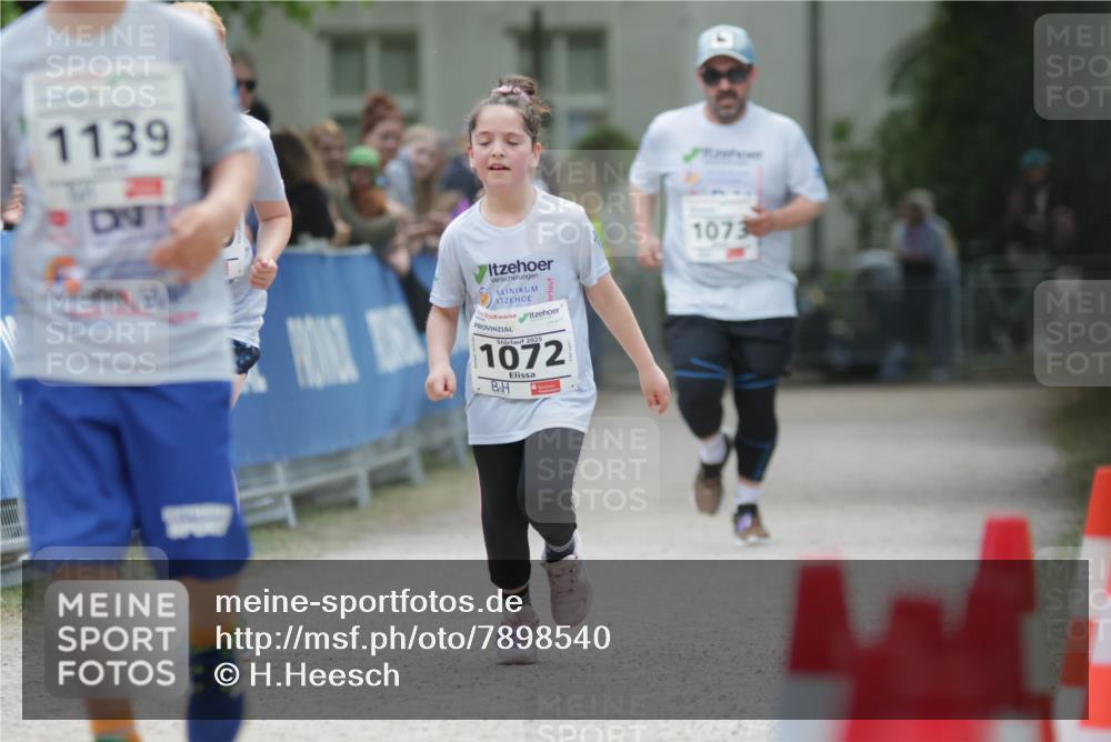 17.05.2025 - Störlauf H.Heesch http://msf.ph/oto/7898540 17.05.2025 14:58:09 Ziel 1139, 2025, 1072, 1073 meine-sportfotos.de