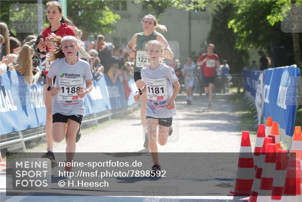 17.05.2025 - Störlauf H.Heesch http://msf.ph/oto/7898592 17.05.2025 14:44:32 Ziel 122, 2025, 1188, 2025, 1181 meine-sportfotos.de