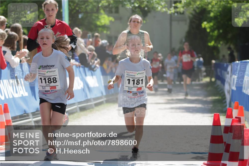 17.05.2025 - Störlauf H.Heesch http://msf.ph/oto/7898600 17.05.2025 14:44:32 Ziel 2025, 1188, 2025, 1181 meine-sportfotos.de