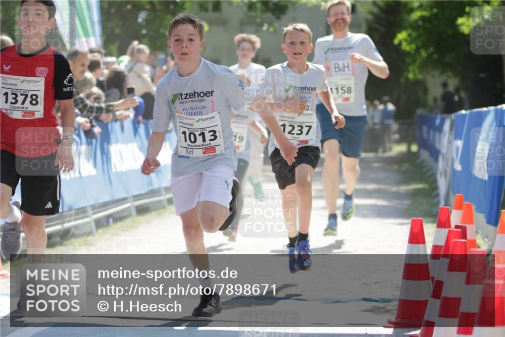17.05.2025 - Störlauf H.Heesch http://msf.ph/oto/7898671 17.05.2025 14:44:39 Ziel 2025, 1378, 1158, 2025, 1013, 19, 1237 meine-sportfotos.de