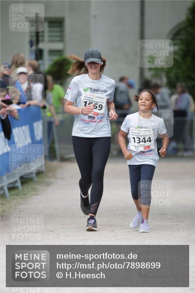 17.05.2025 - Störlauf H.Heesch http://msf.ph/oto/7898699 17.05.2025 14:59:56 Ziel 2025, 1259, 2025, 1344 meine-sportfotos.de