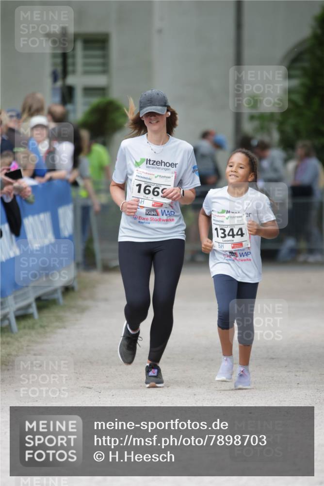 17.05.2025 - Störlauf H.Heesch http://msf.ph/oto/7898703 17.05.2025 14:59:56 Ziel 2025, 1669, 2025, 1344 meine-sportfotos.de