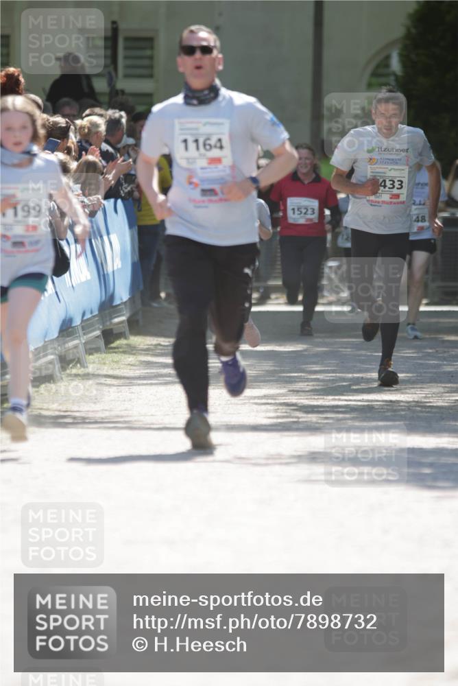 17.05.2025 - Störlauf H.Heesch http://msf.ph/oto/7898732 17.05.2025 14:44:52 Ziel 199, 1164, 1523, 433, 2, 14, 48 meine-sportfotos.de