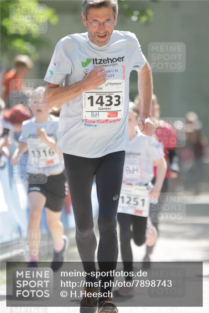 17.05.2025 - Störlauf H.Heesch http://msf.ph/oto/7898743 17.05.2025 14:44:57 Ziel 1316, 2025, 1433, 1251 meine-sportfotos.de