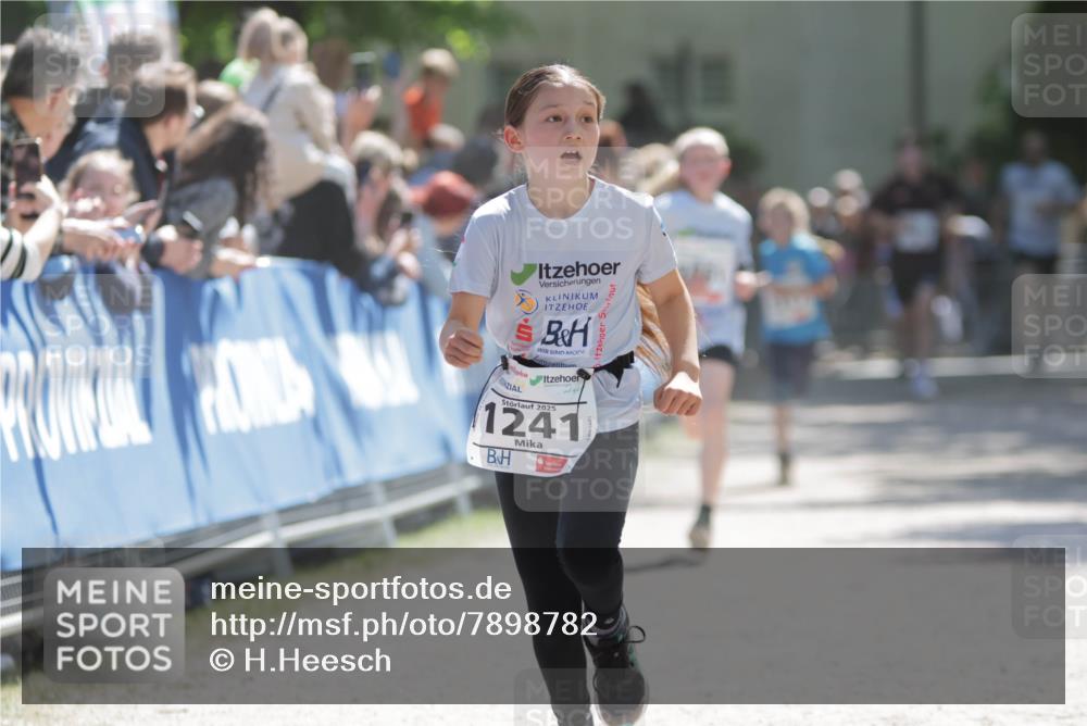 17.05.2025 - Störlauf H.Heesch http://msf.ph/oto/7898782 17.05.2025 14:45:03 Ziel 2025, 1241 meine-sportfotos.de
