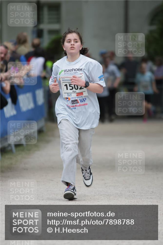 17.05.2025 - Störlauf H.Heesch http://msf.ph/oto/7898788 17.05.2025 15:00:11 Ziel 1, 150 meine-sportfotos.de