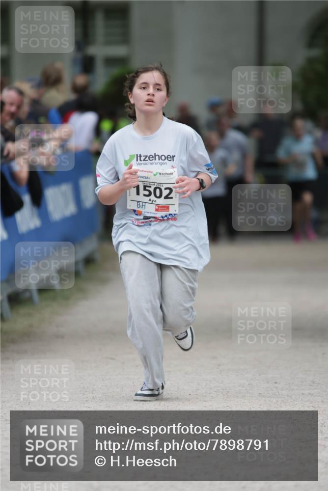17.05.2025 - Störlauf H.Heesch http://msf.ph/oto/7898791 17.05.2025 15:00:11 Ziel 417, 2025, 1502 meine-sportfotos.de