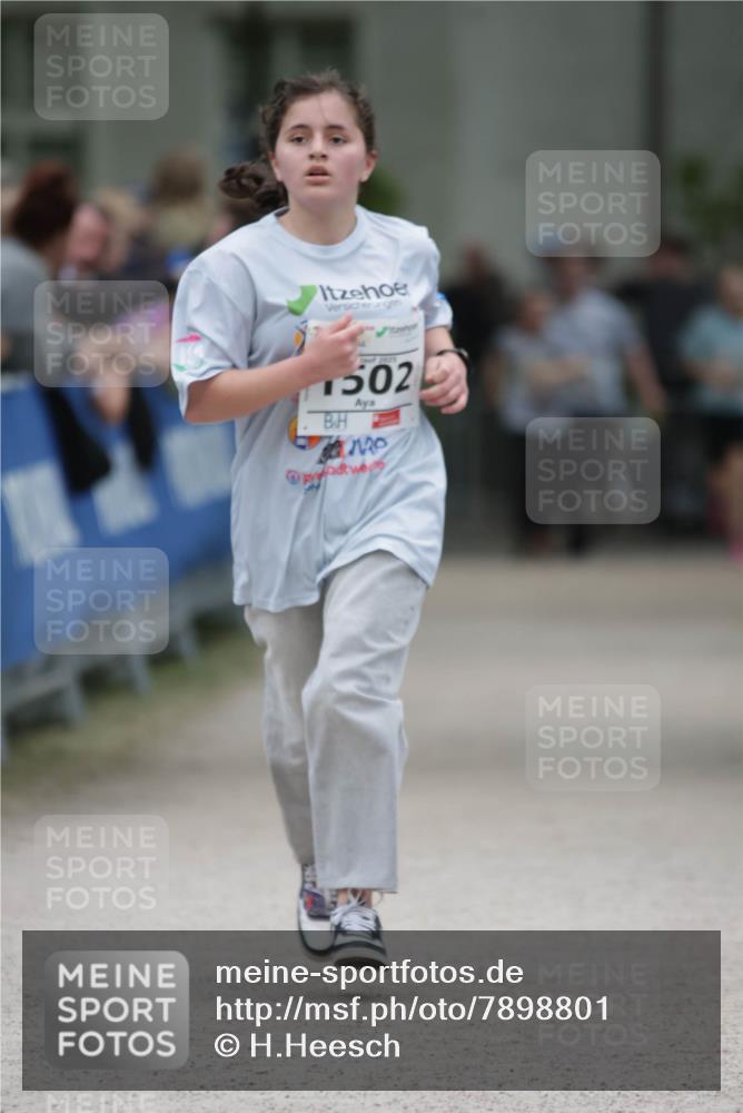 17.05.2025 - Störlauf H.Heesch http://msf.ph/oto/7898801 17.05.2025 15:00:12 Ziel 1502, 7220 meine-sportfotos.de