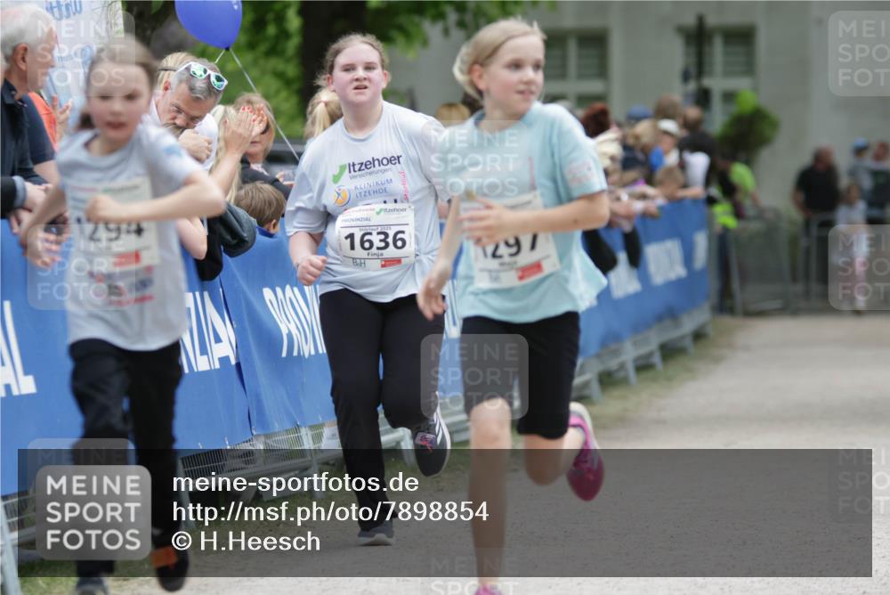 17.05.2025 - Störlauf H.Heesch http://msf.ph/oto/7898854 17.05.2025 15:00:22 Ziel 20, 1294, 2025, 1636, 9297 meine-sportfotos.de