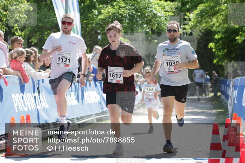 17.05.2025 - Störlauf H.Heesch http://msf.ph/oto/7898855 17.05.2025 14:45:11 Ziel 1121, 1617, 1462, 1039 meine-sportfotos.de