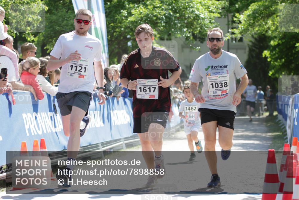 17.05.2025 - Störlauf H.Heesch http://msf.ph/oto/7898858 17.05.2025 14:45:11 Ziel 2025, 1121, 1617, 1462, 1038 meine-sportfotos.de