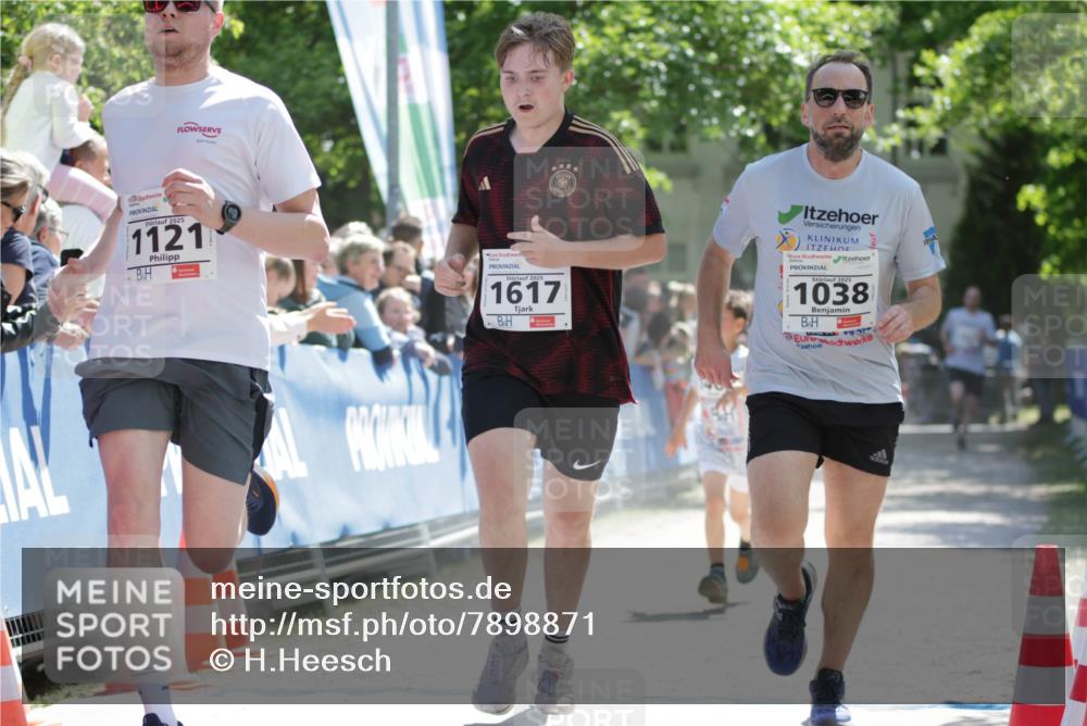 17.05.2025 - Störlauf H.Heesch http://msf.ph/oto/7898871 17.05.2025 14:45:12 Ziel 2025, 1121, 2025, 1617, 2025, 1038 meine-sportfotos.de