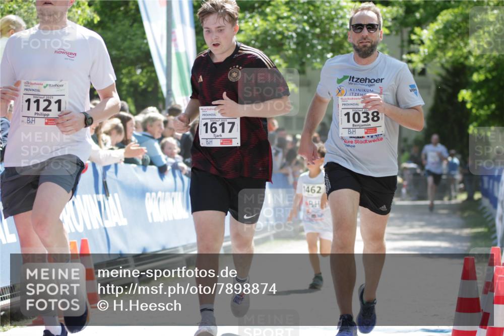 17.05.2025 - Störlauf H.Heesch http://msf.ph/oto/7898874 17.05.2025 14:45:12 Ziel 2025, 1121, 2025, 1617, 1462, 202, 1038 meine-sportfotos.de