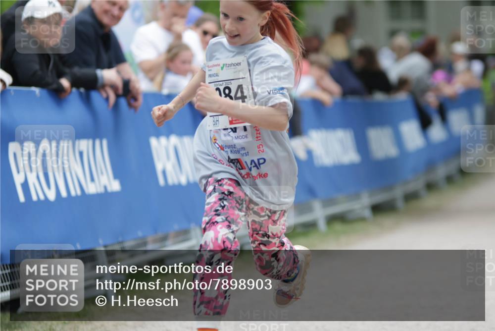 17.05.2025 - Störlauf H.Heesch http://msf.ph/oto/7898903 17.05.2025 15:00:33 Ziel 2025, 184, 25 meine-sportfotos.de