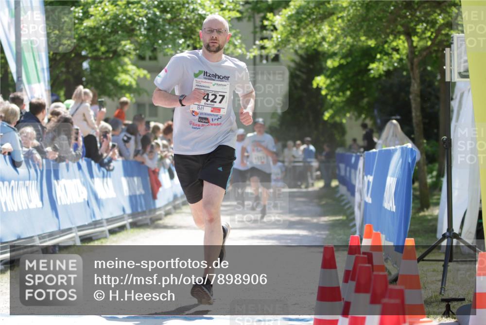 17.05.2025 - Störlauf H.Heesch http://msf.ph/oto/7898906 17.05.2025 14:45:18 Ziel 427 meine-sportfotos.de