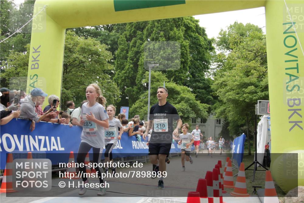 17.05.2025 - Störlauf H.Heesch http://msf.ph/oto/7898989 17.05.2025 13:42:13 Ziel 285, 209, 210 meine-sportfotos.de
