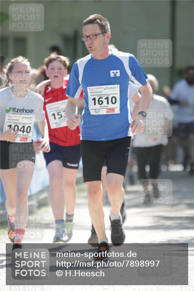 17.05.2025 - Störlauf H.Heesch http://msf.ph/oto/7898997 17.05.2025 14:45:36 Ziel 2025, 1040, 153, 2025, 1610 meine-sportfotos.de