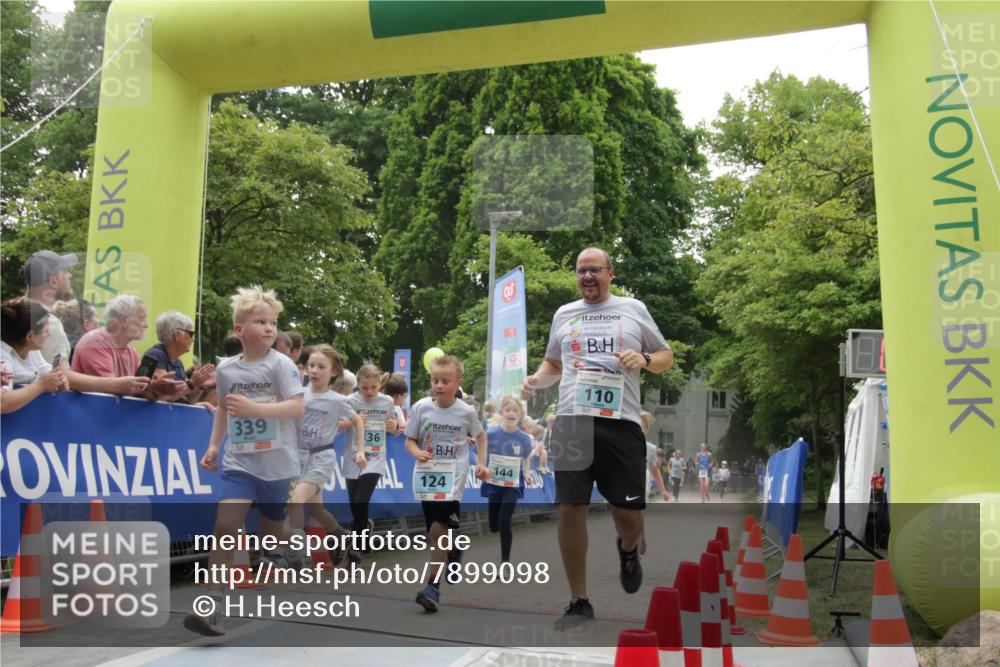 17.05.2025 - Störlauf H.Heesch http://msf.ph/oto/7899098 17.05.2025 13:43:22 Ziel 3, 649, 339, 110, 124 meine-sportfotos.de