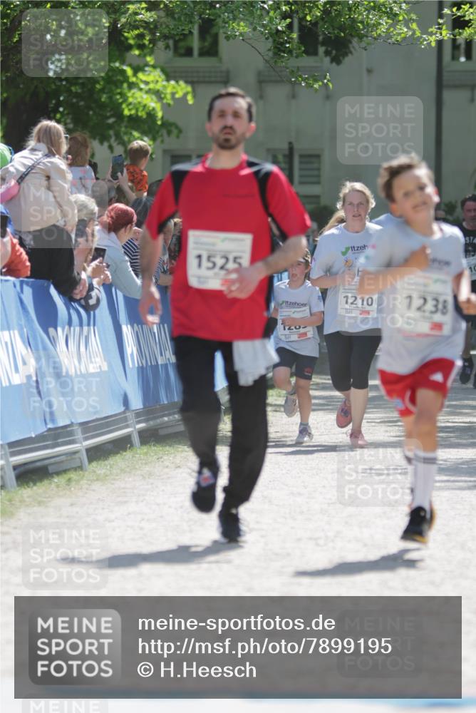 17.05.2025 - Störlauf H.Heesch http://msf.ph/oto/7899195 17.05.2025 14:46:25 Ziel 1525, 1210, 1238, 10 meine-sportfotos.de
