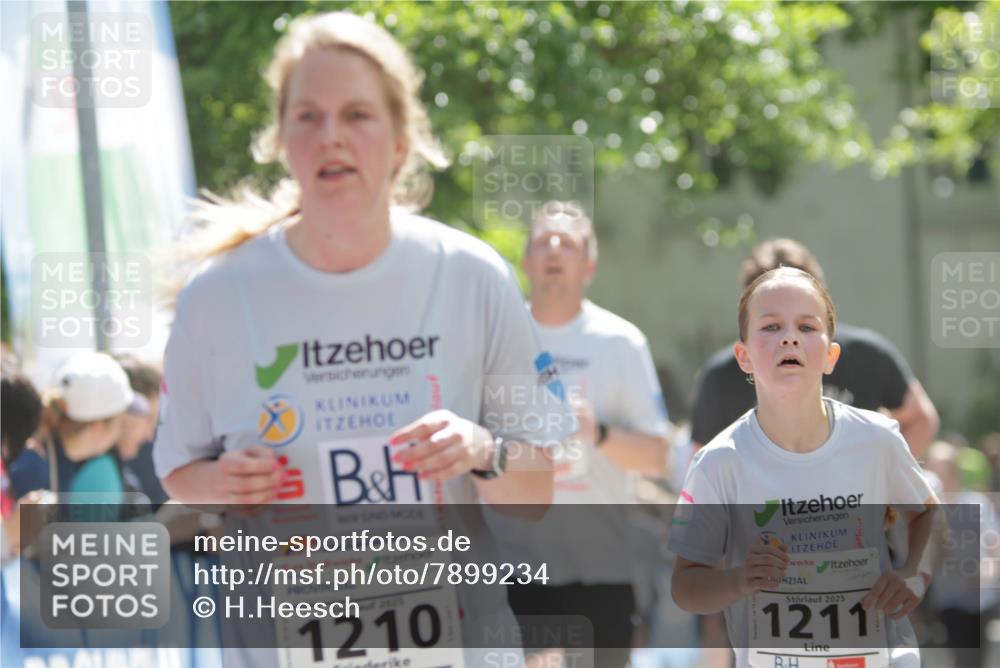 17.05.2025 - Störlauf H.Heesch http://msf.ph/oto/7899234 17.05.2025 14:46:31 Ziel 2025, 1210, 2025, 1211 meine-sportfotos.de