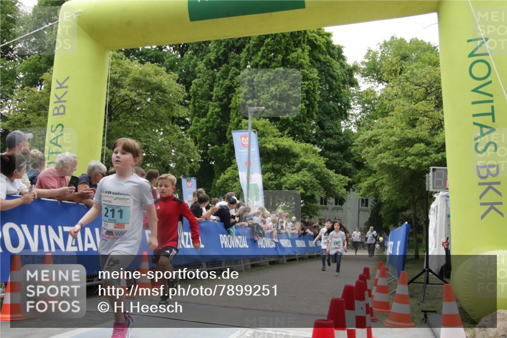 17.05.2025 - Störlauf H.Heesch http://msf.ph/oto/7899251 17.05.2025 13:44:05 Ziel 211, 3 meine-sportfotos.de