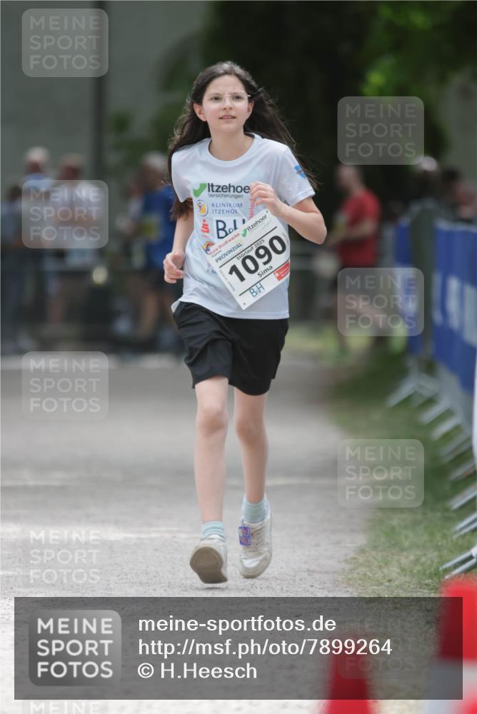 17.05.2025 - Störlauf H.Heesch http://msf.ph/oto/7899264 17.05.2025 15:04:11 Ziel 2025, 1090 meine-sportfotos.de