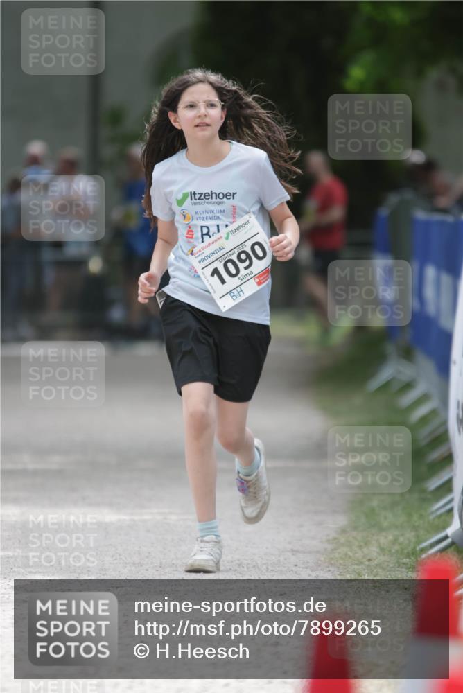 17.05.2025 - Störlauf H.Heesch http://msf.ph/oto/7899265 17.05.2025 15:04:11 Ziel 2025, 1090 meine-sportfotos.de