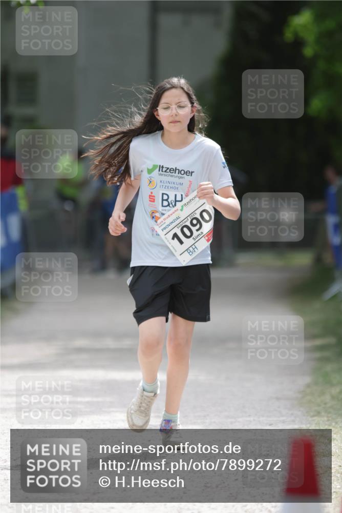 17.05.2025 - Störlauf H.Heesch http://msf.ph/oto/7899272 17.05.2025 15:04:12 Ziel 2025, 1090 meine-sportfotos.de