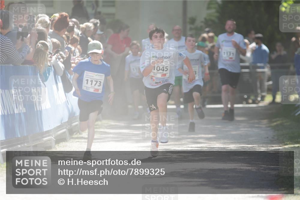 17.05.2025 - Störlauf H.Heesch http://msf.ph/oto/7899325 17.05.2025 14:46:41 Ziel 1045, 1173, 1131 meine-sportfotos.de