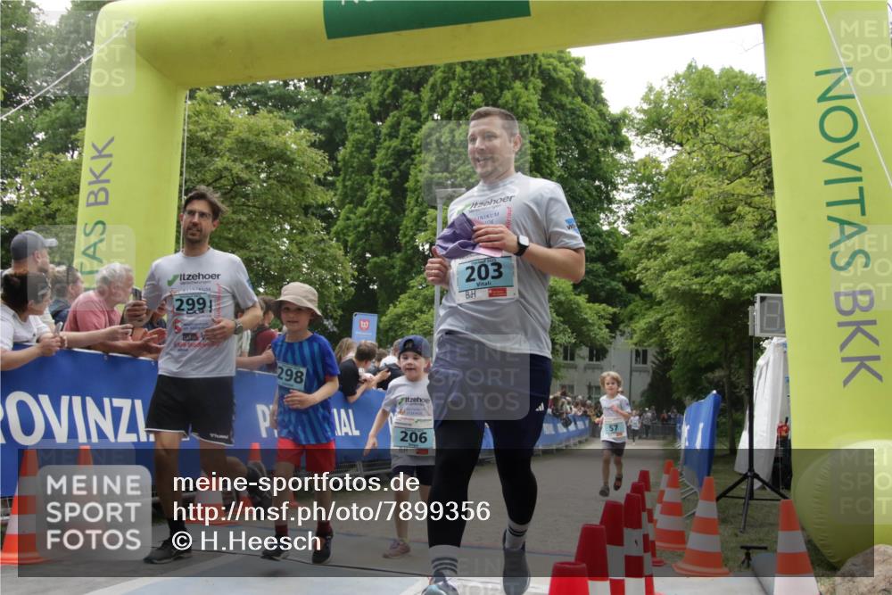 17.05.2025 - Störlauf H.Heesch http://msf.ph/oto/7899356 17.05.2025 13:44:36 Ziel 2991, 298, 206, 203 meine-sportfotos.de