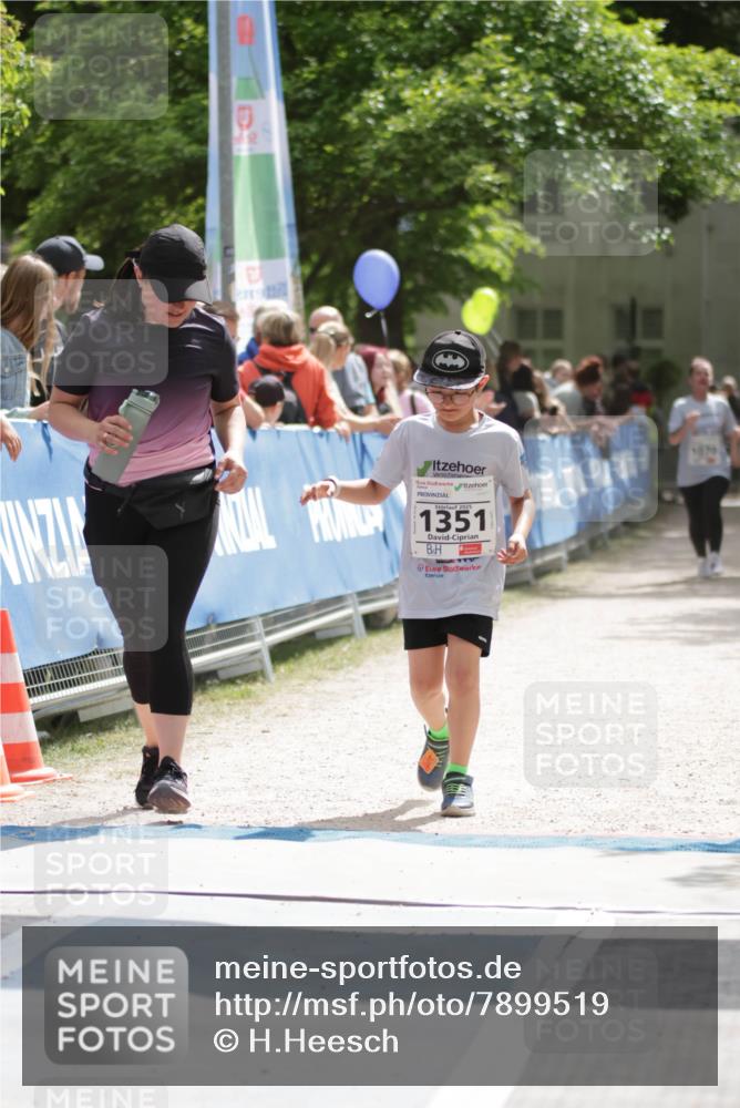 17.05.2025 - Störlauf H.Heesch http://msf.ph/oto/7899519 17.05.2025 15:05:34 Ziel 2025, 1351, 1870 meine-sportfotos.de