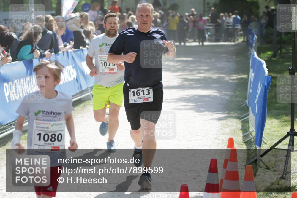 17.05.2025 - Störlauf H.Heesch http://msf.ph/oto/7899599 17.05.2025 14:47:15 Ziel 1075, 1080, 2025, 1613 meine-sportfotos.de