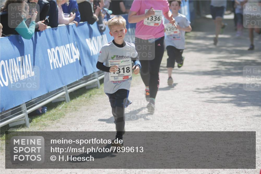 17.05.2025 - Störlauf H.Heesch http://msf.ph/oto/7899613 17.05.2025 14:47:26 Ziel 318, 1336, 1205 meine-sportfotos.de