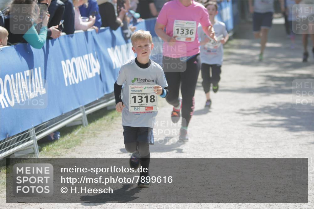 17.05.2025 - Störlauf H.Heesch http://msf.ph/oto/7899616 17.05.2025 14:47:26 Ziel 2025, 1318, 1336 meine-sportfotos.de