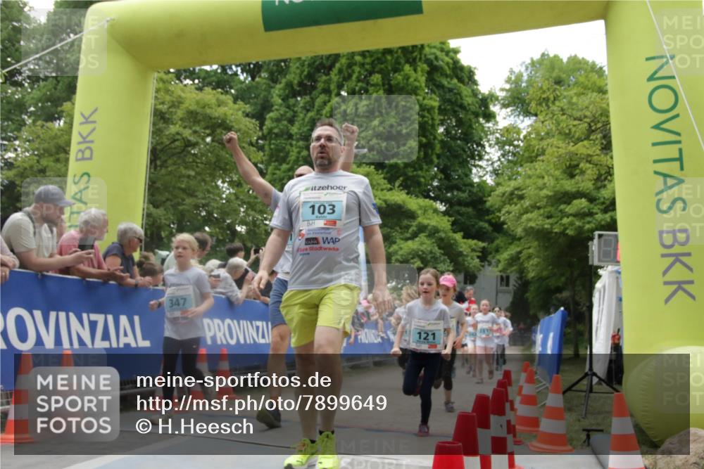 17.05.2025 - Störlauf H.Heesch http://msf.ph/oto/7899649 17.05.2025 13:45:34 Ziel 103, 121 meine-sportfotos.de