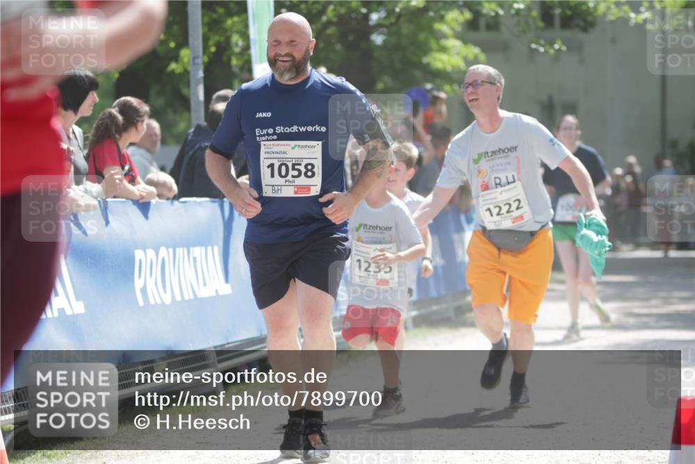 17.05.2025 - Störlauf H.Heesch http://msf.ph/oto/7899700 17.05.2025 14:47:42 Ziel 2025, 1058, 1222, 1235 meine-sportfotos.de