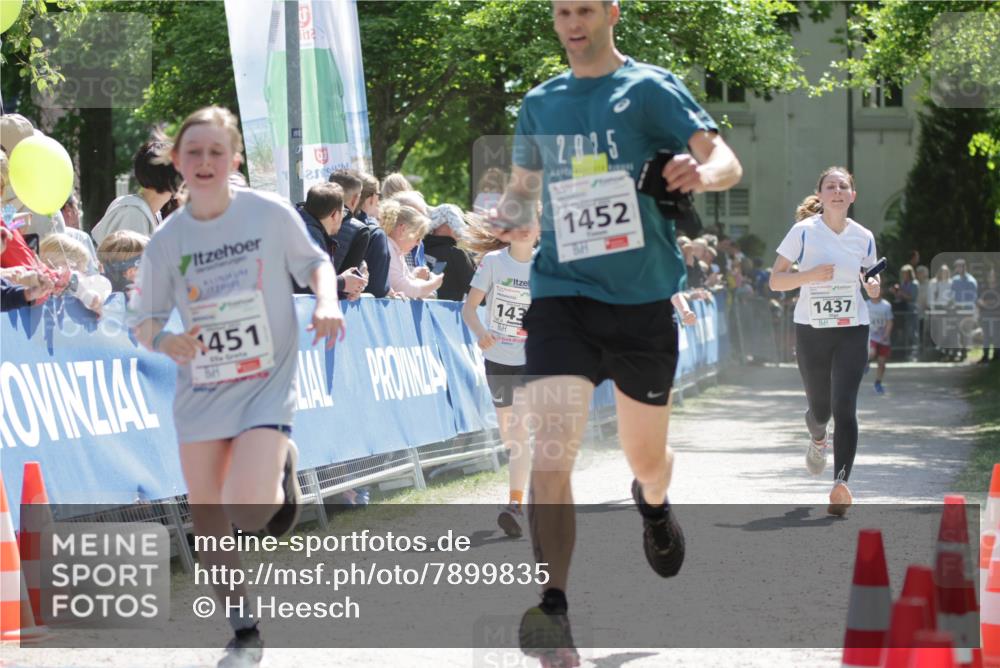 17.05.2025 - Störlauf H.Heesch http://msf.ph/oto/7899835 17.05.2025 14:48:14 Ziel 305, 202, 5, 1452, 1451, 143, 1437, 412 meine-sportfotos.de