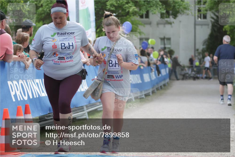17.05.2025 - Störlauf H.Heesch http://msf.ph/oto/7899858 17.05.2025 15:12:00 Ziel 225 meine-sportfotos.de